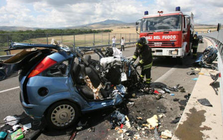L'immagine di un incidente stradale